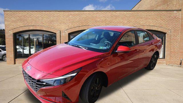 2022 Hyundai ELANTRA SEL