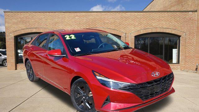 2022 Hyundai ELANTRA SEL