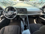 2022 Elantra Thumbnail 13
