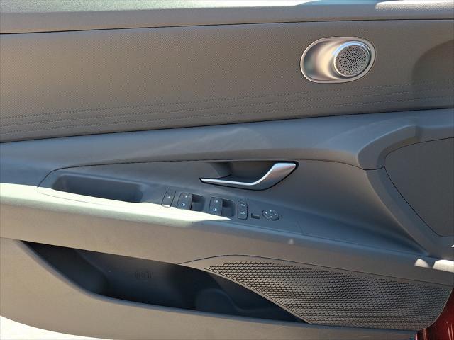 2023 Hyundai Elantra - $18,137