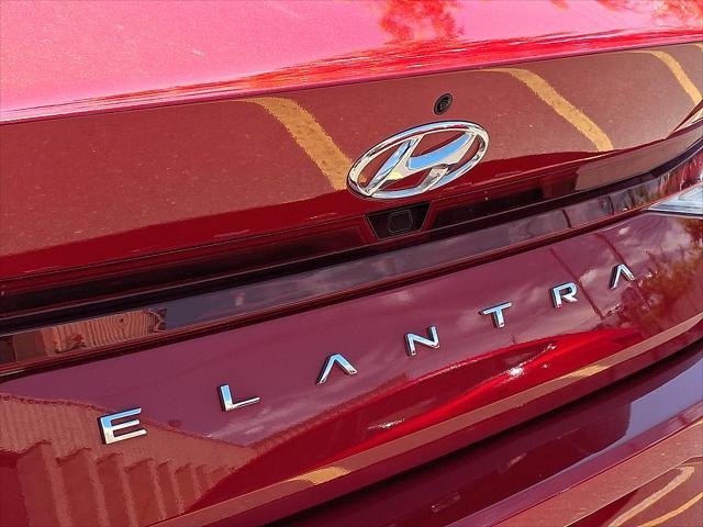 2023 Hyundai Elantra - $18,137