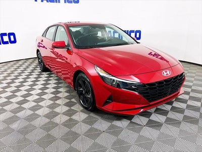 2023 Hyundai Elantra SEL 4DR Sedan