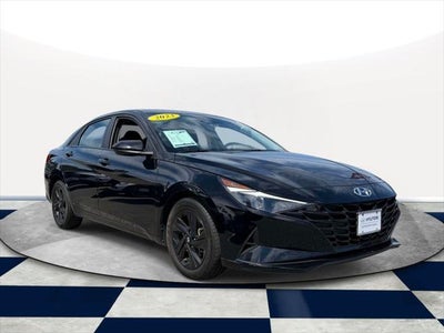 2023 Hyundai Elantra SEL 4DR Sedan
