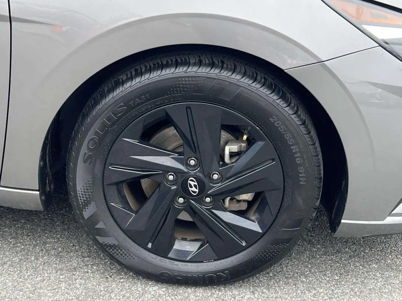 2023 Hyundai Elantra - $18,738