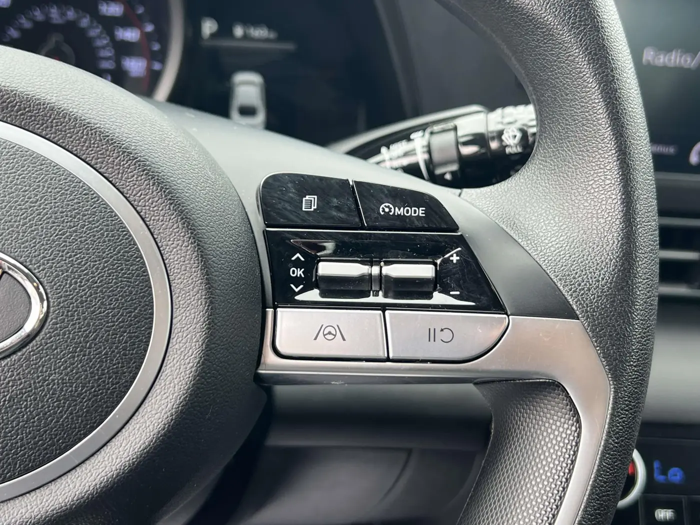2023 Hyundai Elantra - $18,738