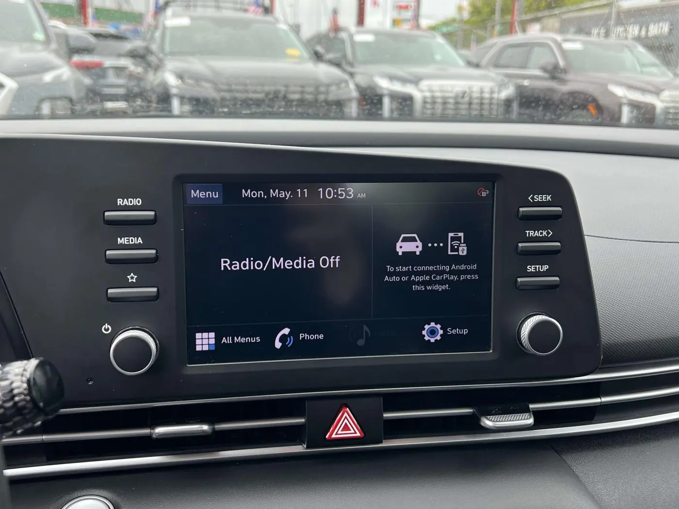 2023 Hyundai Elantra - $18,738