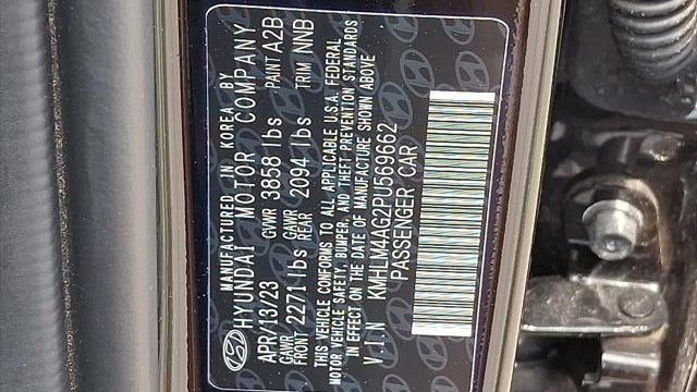 2023 Hyundai ELANTRA SEL