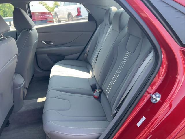 2023 Hyundai Elantra - $20,200