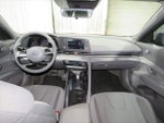 2022 Elantra Thumbnail 11