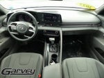2022 Elantra Thumbnail 15