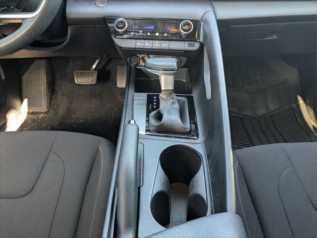 2023 Hyundai Elantra - $18,619