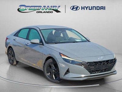 2023 Hyundai Elantra SEL 4DR Sedan