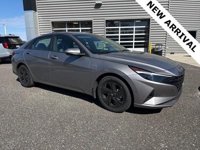 Photo of a 2023 Hyundai Elantra SEL 4DR Sedan for sale