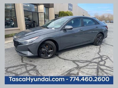 2023 Hyundai Elantra SEL 4DR Sedan
