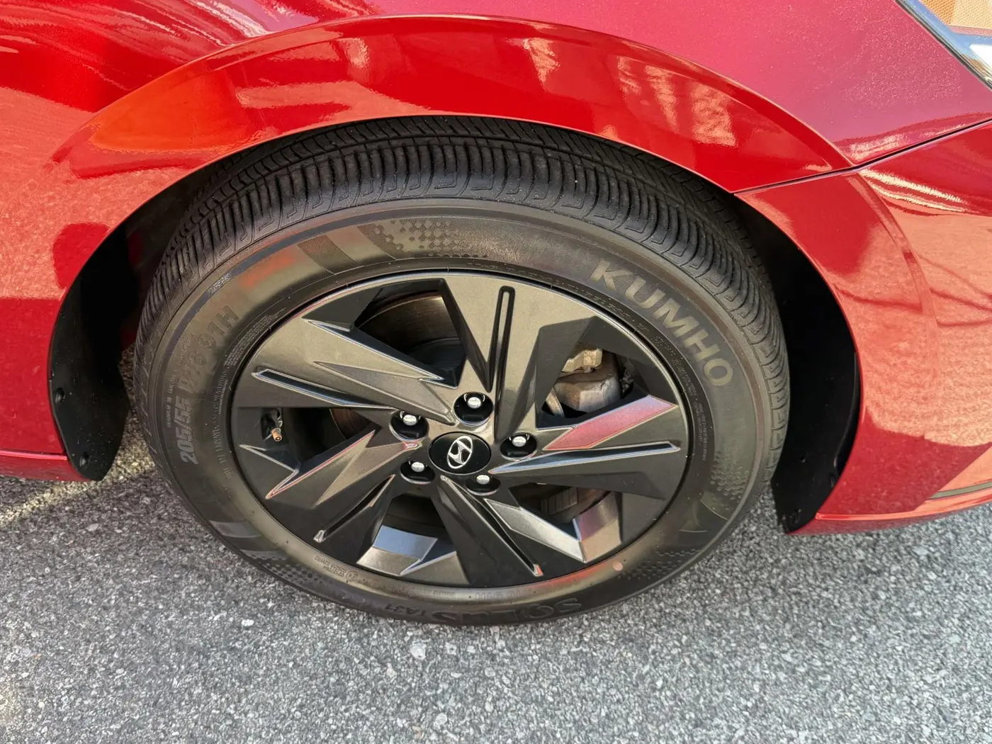 2023 Hyundai Elantra - $18,338