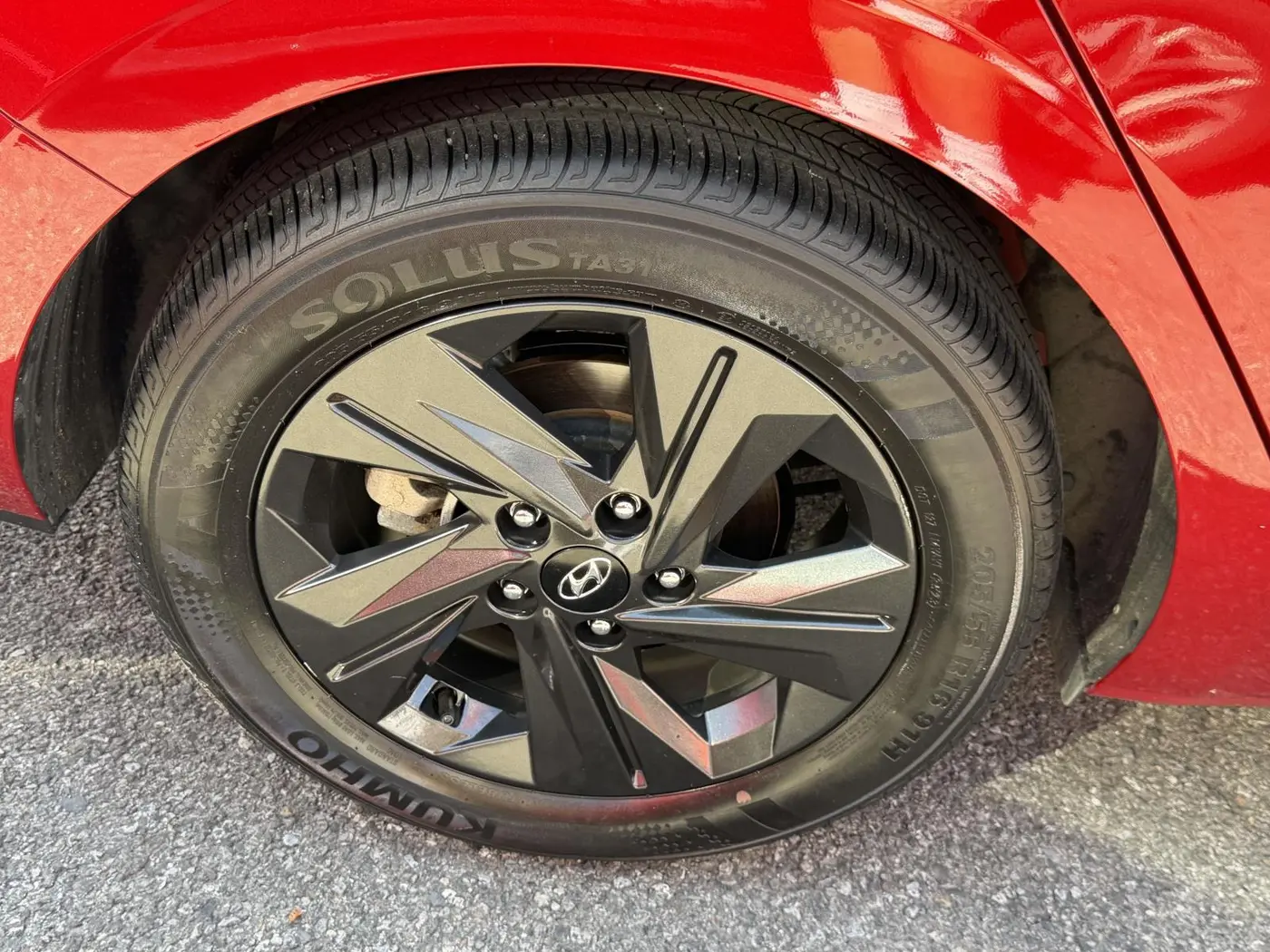 2023 Hyundai Elantra - $18,338
