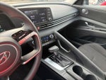 2022 Elantra Thumbnail 25