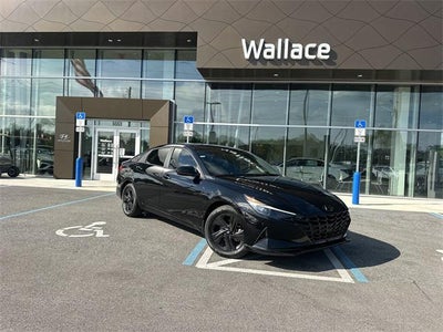 2022 Hyundai Elantra SEL 4DR Sedan