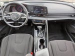 2022 Elantra Thumbnail 24