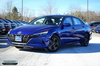 2022 Hyundai Elantra SEL 4DR Sedan