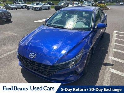 Photo of a 2022 Hyundai Elantra SEL 4DR Sedan for sale