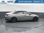 2022 Elantra Thumbnail 3