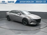 2022 Elantra Thumbnail 4