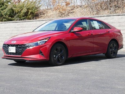 2023 Hyundai Elantra SEL 4DR Sedan Sulev