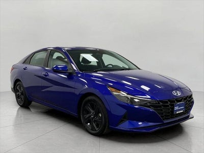 2023 Hyundai Elantra SEL 4DR Sedan Sulev