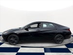 2023 Elantra Thumbnail 4