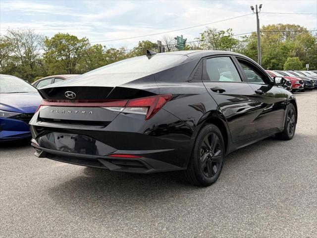 2023 Hyundai Elantra - $19,898