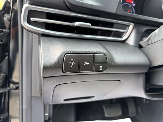 2023 Hyundai Elantra - $19,898