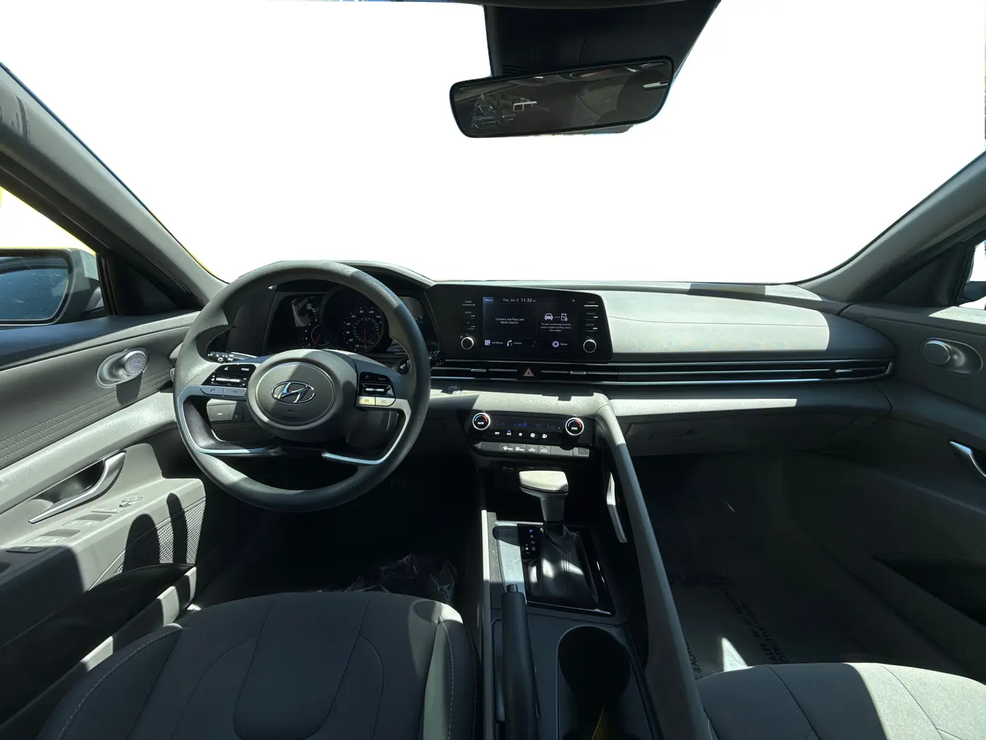2022 Hyundai Elantra - $22,991