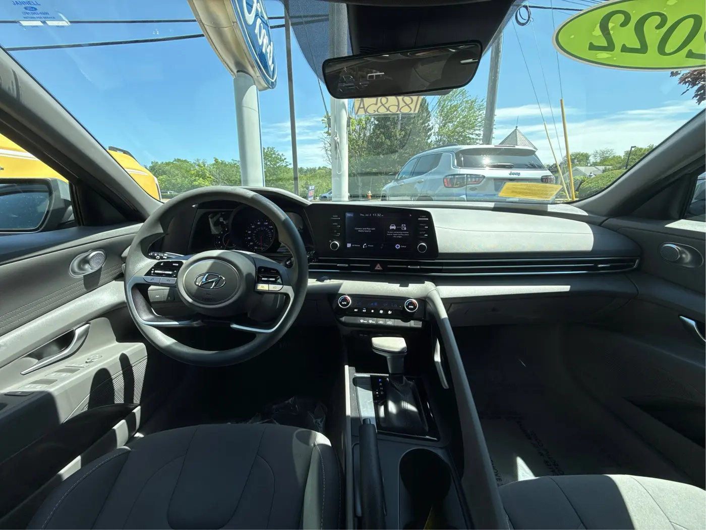 2022 Hyundai Elantra - $22,991