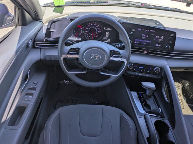 2023 Hyundai Elantra - $15,702