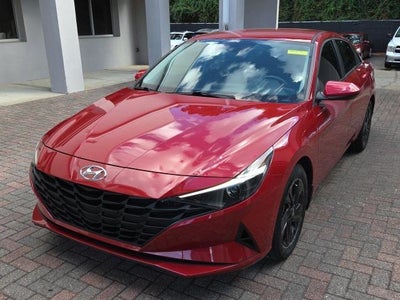 2023 Hyundai Elantra SEL 4DR Sedan
