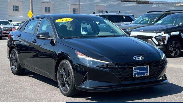 Preowned 2023 Hyundai ELANTRA SEL for Sale