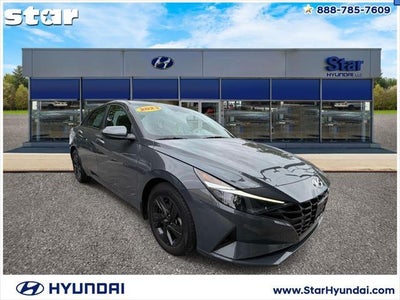 2023 Hyundai Elantra SEL 4DR Sedan