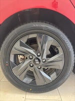 2023 Elantra Thumbnail 7