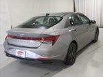 2023 Elantra Thumbnail 4