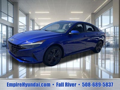 2023 Hyundai Elantra SEL 4DR Sedan