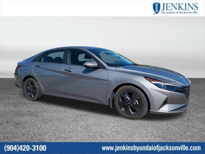 2023 Hyundai Elantra SEL 4DR Sedan