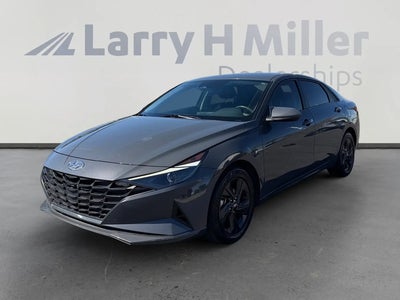 2023 Hyundai Elantra SEL 4DR Sedan