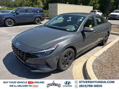 2023 Hyundai Elantra SEL 4DR Sedan