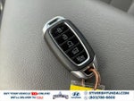 2023 Elantra Thumbnail 30