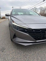 2022 Elantra Thumbnail 3