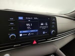 2022 Elantra Thumbnail 15