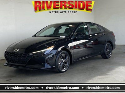 2023 Hyundai Elantra SEL 4DR Sedan