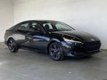 2023 Elantra Thumbnail 4