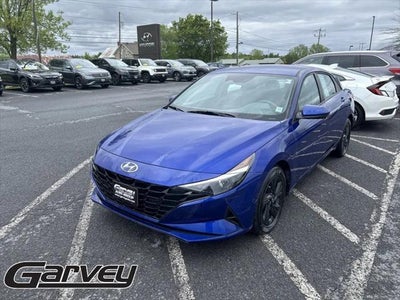 2023 Hyundai Elantra SEL 4DR Sedan
